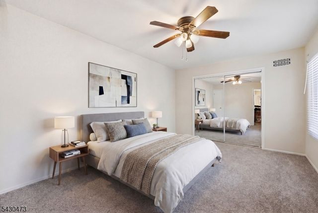 91 Nottingham Sq, Washington Twp., NJ 07853