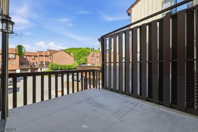 91 Nottingham Sq, Washington Twp., NJ 07853