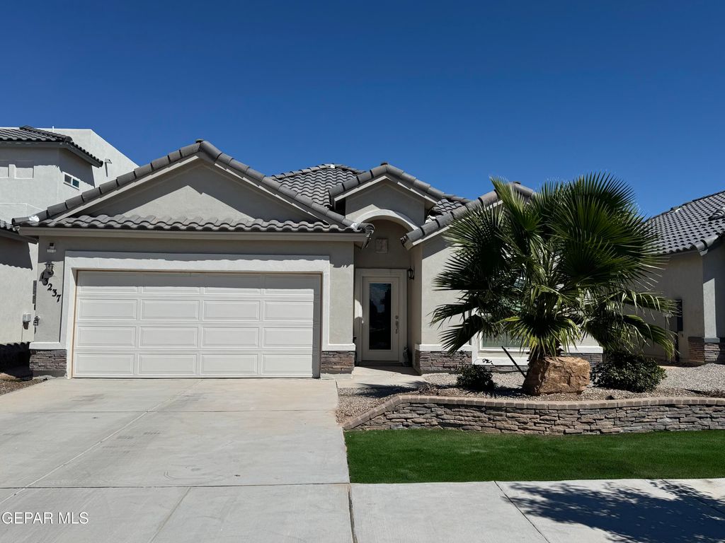 13237 COLDHAM Street, Horizon City, TX 79928