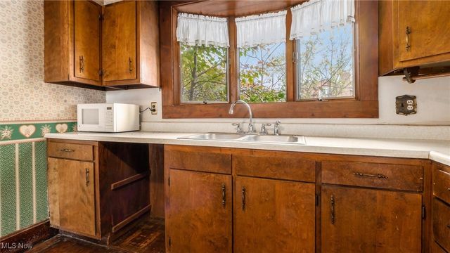 3455 National Road, Zanesville, OH 43701