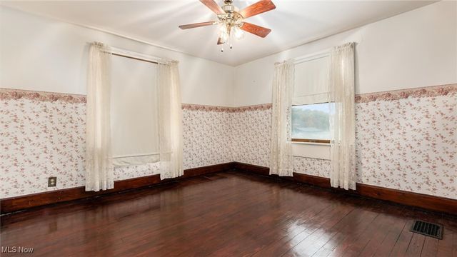 3455 National Road, Zanesville, OH 43701