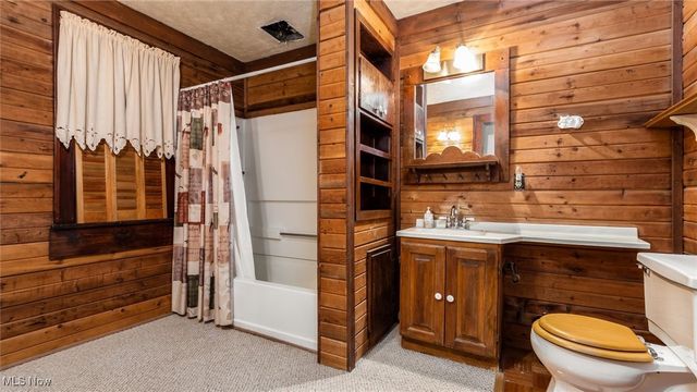 3455 National Road, Zanesville, OH 43701