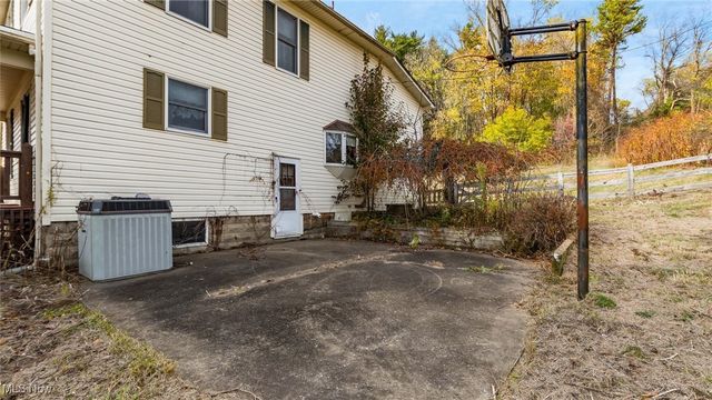 3455 National Road, Zanesville, OH 43701