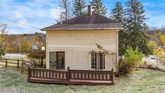 3455 National Road, Zanesville, OH 43701