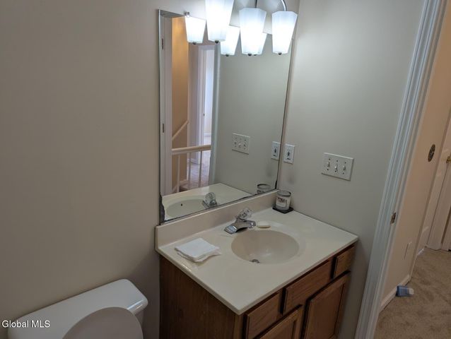 13 Erie Court, Waterford, NY 12188