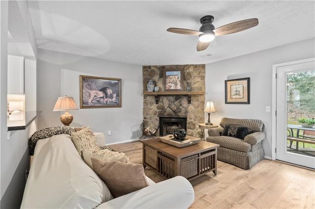 2506 Queen Anne Court, Sandy Springs, GA 30350