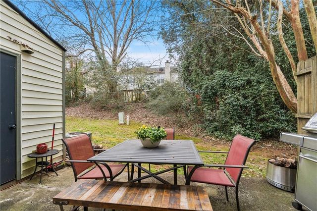 2506 Queen Anne Court, Sandy Springs, GA 30350