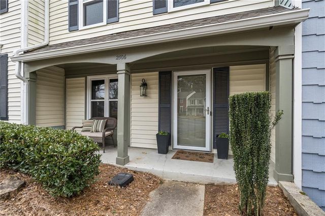 2506 Queen Anne Court, Sandy Springs, GA 30350