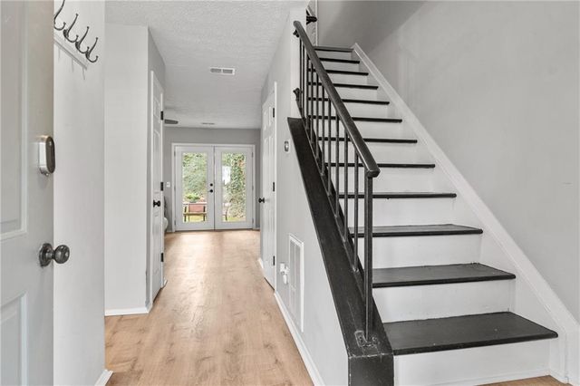 2506 Queen Anne Court, Sandy Springs, GA 30350