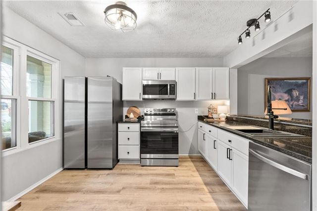 2506 Queen Anne Court, Sandy Springs, GA 30350