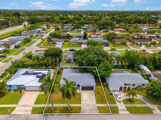 10660 Eureka Street, Boca Raton, FL 33428