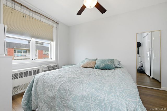 700 Shore Road 7P, Long Beach, NY 11561