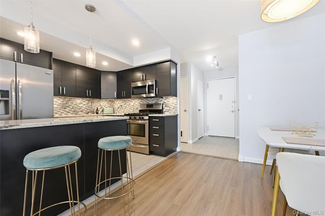 700 Shore Road 7P, Long Beach, NY 11561