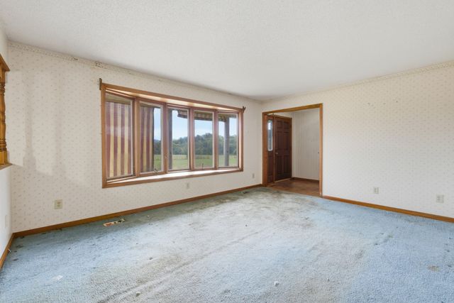 44 Moore Ln, Lynchburg, TN 37352