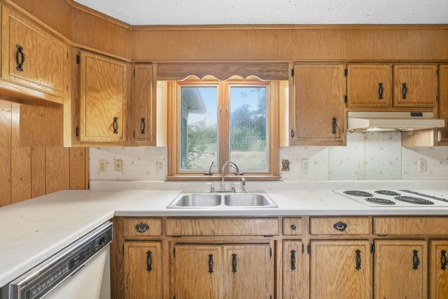 44 Moore Ln, Lynchburg, TN 37352