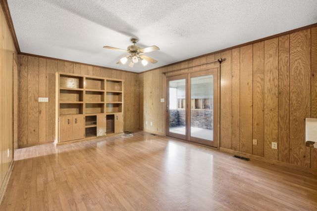 44 Moore Ln, Lynchburg, TN 37352