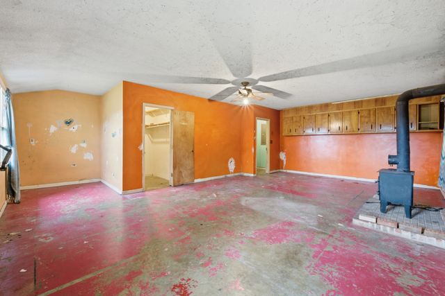 44 Moore Ln, Lynchburg, TN 37352