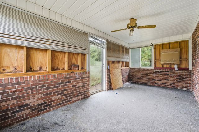 44 Moore Ln, Lynchburg, TN 37352