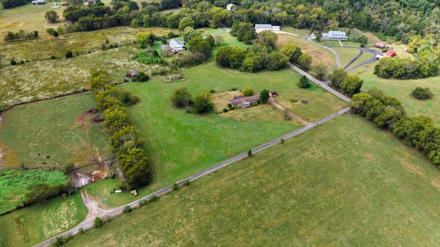 44 Moore Ln, Lynchburg, TN 37352