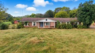 44 Moore Ln, Lynchburg, TN 37352