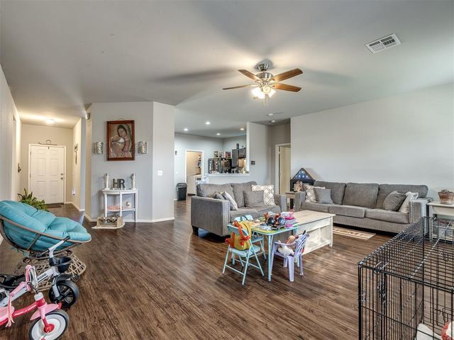 8021 NW 75th Street, Oklahoma City, OK 73132