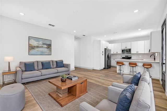 1145 29TH STREET S, St Petersburg, FL 33712