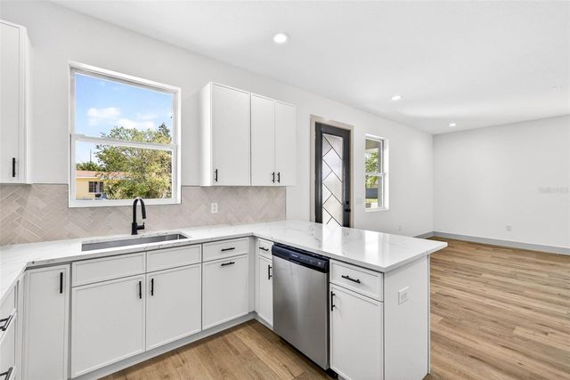 1145 29TH STREET S, St Petersburg, FL 33712