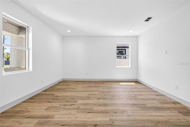 1145 29TH STREET S, St Petersburg, FL 33712