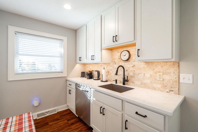 S76W16205 Bridgeport WAY, Muskego, WI 53150