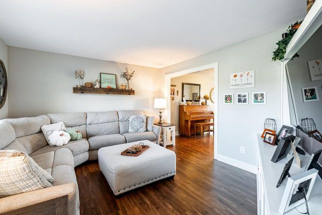 S76W16205 Bridgeport WAY, Muskego, WI 53150