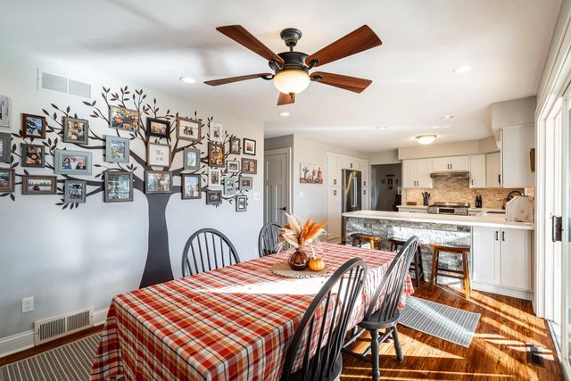 S76W16205 Bridgeport WAY, Muskego, WI 53150