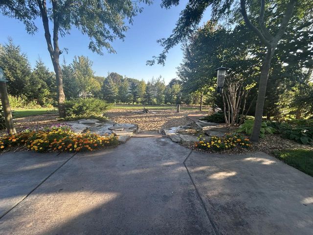 S76W16205 Bridgeport WAY, Muskego, WI 53150