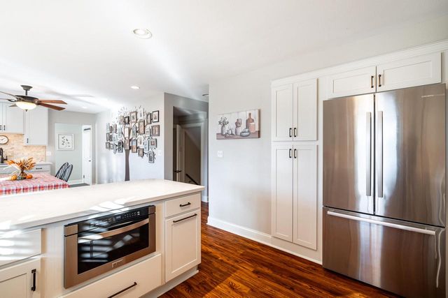S76W16205 Bridgeport WAY, Muskego, WI 53150
