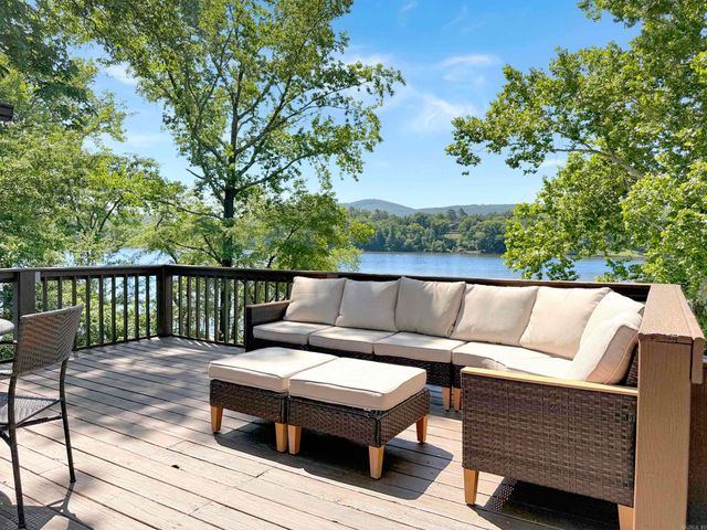 100 SILVERWOOD Point, Hot Springs, AR 71913