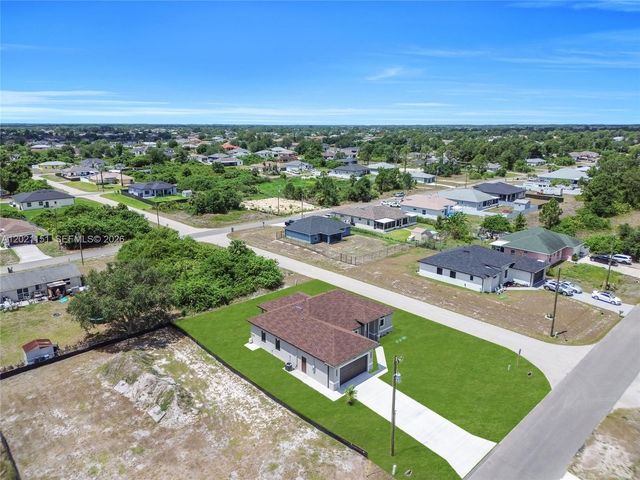 3115 2nd ST SW, Lehigh Acres, FL 33976