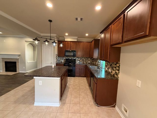 1310 Ainsley Way Drive, Pearland, TX 77581