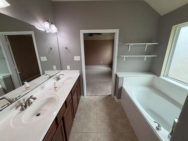 1310 Ainsley Way Drive, Pearland, TX 77581