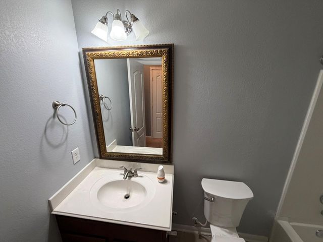 1310 Ainsley Way Drive, Pearland, TX 77581