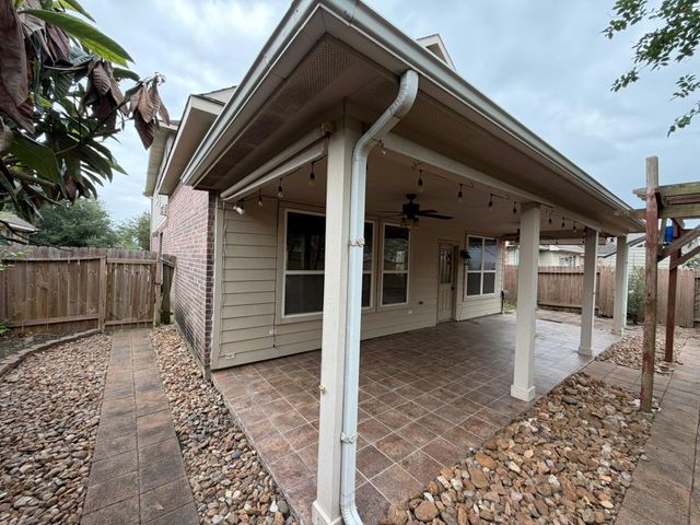 1310 Ainsley Way Drive, Pearland, TX 77581