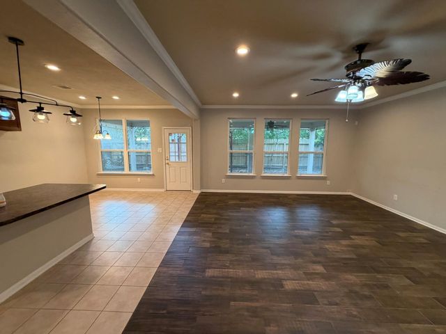 1310 Ainsley Way Drive, Pearland, TX 77581