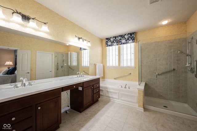 15330 Trebbiano Drive, Fishers, IN 46037