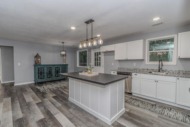 80 JAMES DEVAUGHN, Paragould, AR 72450