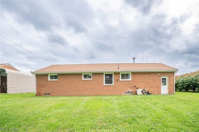 1615 Whipple Avenue NW, Canton, OH 44708