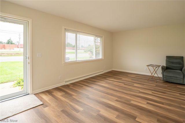 1615 Whipple Avenue NW, Canton, OH 44708