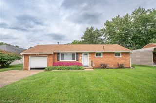 1615 Whipple Avenue NW, Canton, OH 44708