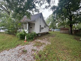 440 W McCord Street, Neosho, MO 64850