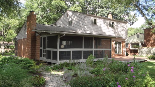 674 Canterbury Drive, Saline City, MI 48176