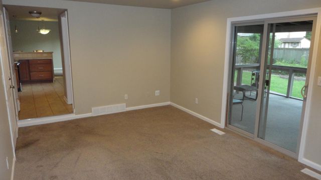 674 Canterbury Drive, Saline City, MI 48176