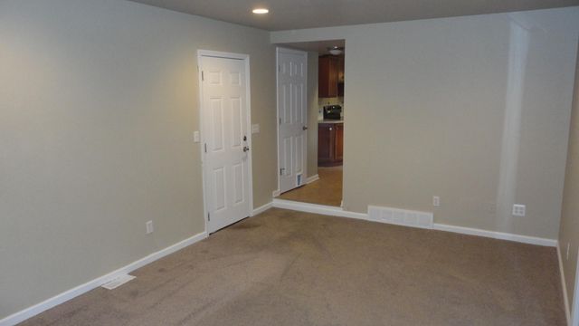 674 Canterbury Drive, Saline City, MI 48176
