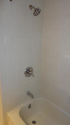 674 Canterbury Drive, Saline City, MI 48176